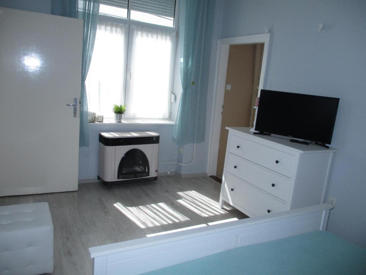 Ferencesek Apartman Pécs Exterior foto